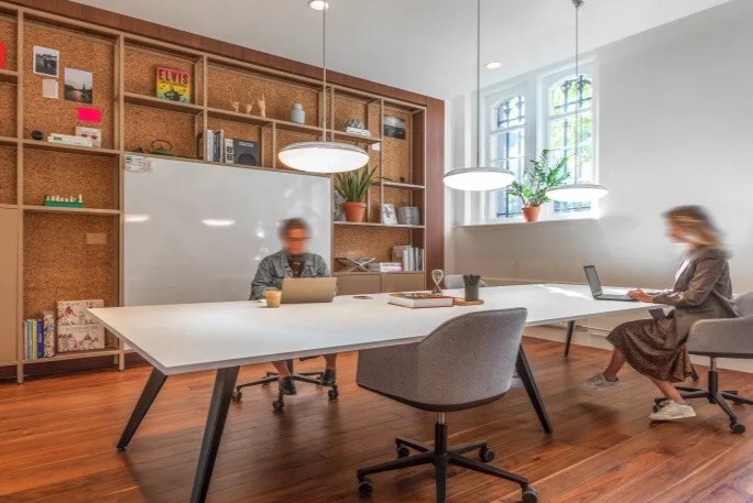 Regus Berchem Logo